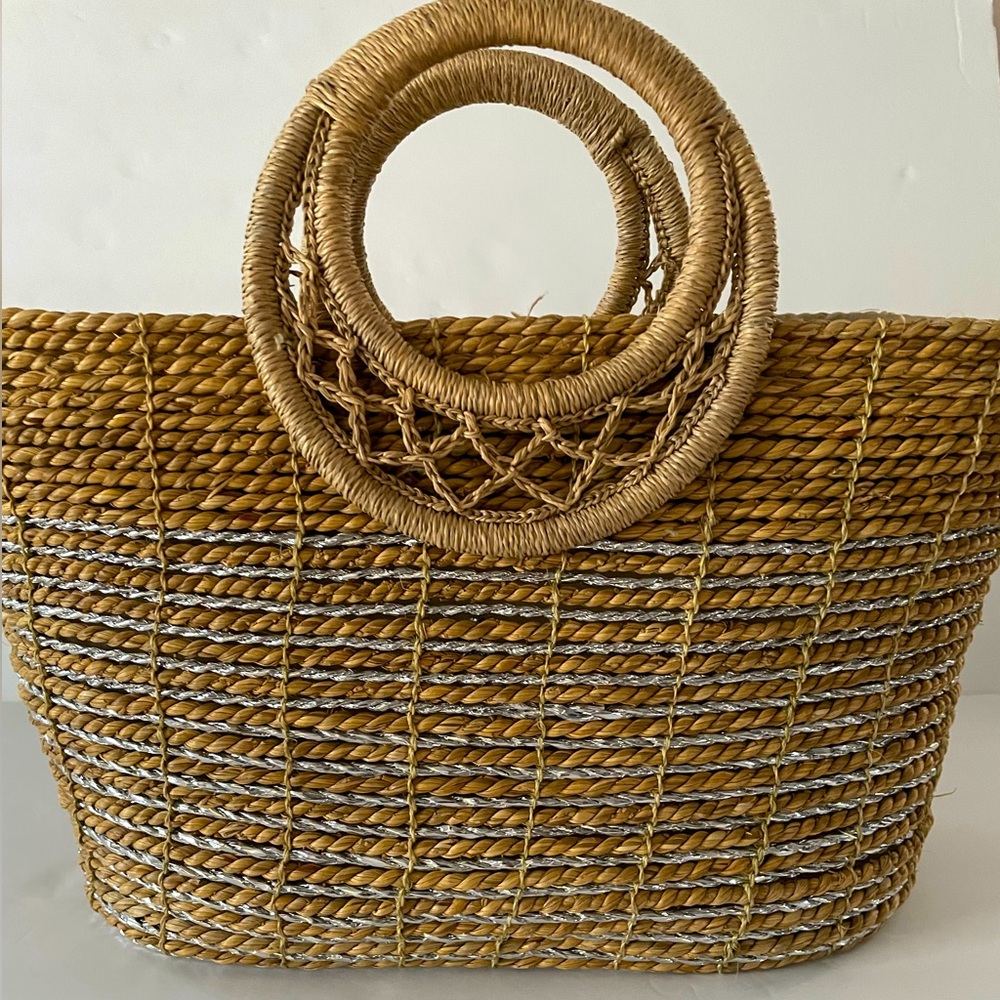 Woven Straw Rope Basket Hand Bag Tote  Natural Tan/Silver Threads Lined